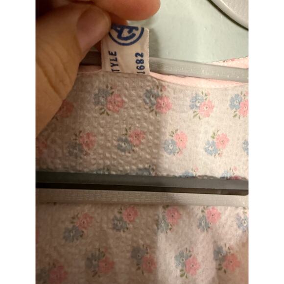 Vintage pink floral nightgown - Picture 3 of 6